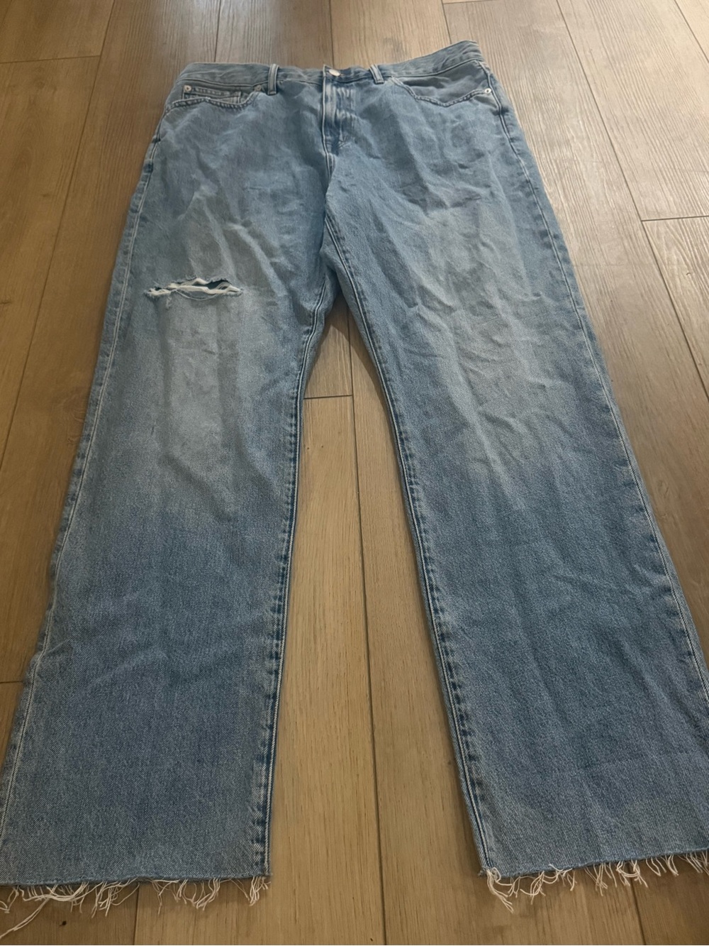 Madewell The ’90s Straight Jeans | Light Wash Distressed | Size 31